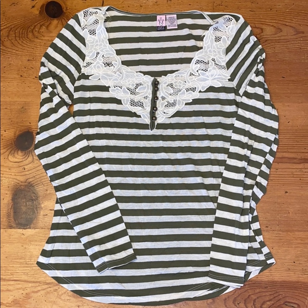 Long sleeve tee